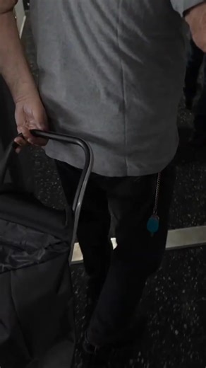 3.9K views · 30 reactions | Ascenseurs en panne : ces habitants d'une tour de 14 étages vivent "un enfer" Reportage en entier à retrouver sur YT (lien en bio) #reportage #documentaire #société #nuisance | Gaming Stories | Facebook