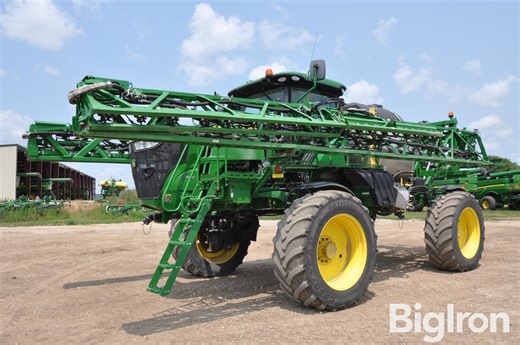 2019 John Deere R4044 Self-Propelled Sprayer | Agriculture