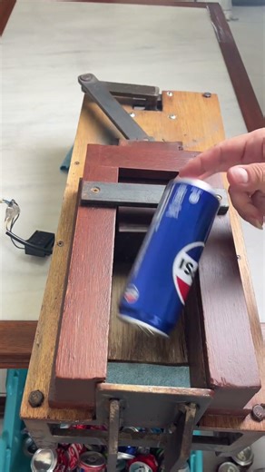 Insanely Satisfying Can Smash! satisfying# crushing# short# DIY# can