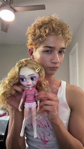 my friend and I made a Blythe Doll for Addison Rae… Now we just have to figure out how to get it to her🫶💕⭐️ #addisonrae #addison #blythedoll #sunrae #vinyl