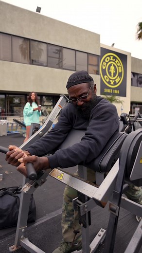 Charles Glass training secret for bigger biceps… #CharlesGlass #Bodybuilding #godfatherofbodybuilding #GOB #TrainWithALegend #bodybuilder #bicepsworkout