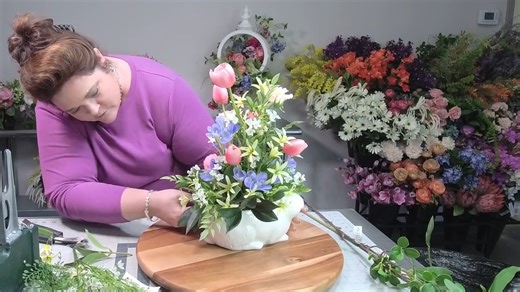 Hop into spring with Coach Julie’s adorable Silk Flower Bunny Arrangement! 🐇 This sweet and whimsical floral design is perfect for Easter and spring decor, bringing a burst of color and charm to any space. Whether you're crafting for your home or selling at craft shows, this tutorial will help you create a stunning statement piece! Let's hop to it, y'all! | Southern Charm Wreaths