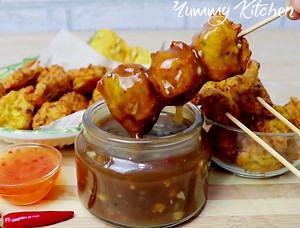 Veggie Balls with Sweet Spicy Sauce - Yummy Kitchen