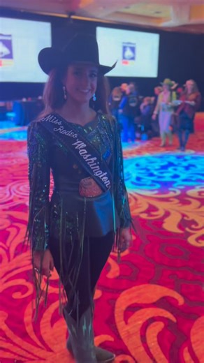 Tonight I had the most amazing time attending the PRCA Back Numbering Ceremony before we buck out the first horse at the Thomas and Mack on Thursday night in round 1 of NFR! This year the Lady in Waiting’s had the incredible opportunity to help on the red carpet! I wore my beautiful Kristi Q Designs top in green to represent the Evergreen State! Tomorrow morning I’ll be headed to speeches to cheer on Rebekah who has done a phenomenal job all week and all year representing Washington State💚 #was