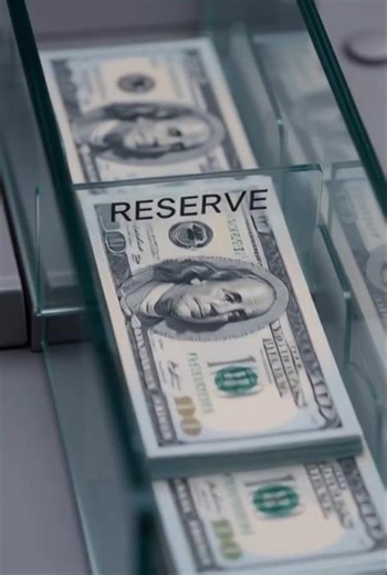 This is How Banks Actually Make Money