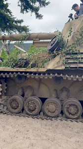 Starting up the NASHORN SD KFZ 164 😊🎶 #militracks #military #ww2 #ww2history #fyp #viral #engine Nashorn SD KFZ 164 restoration | MilPics