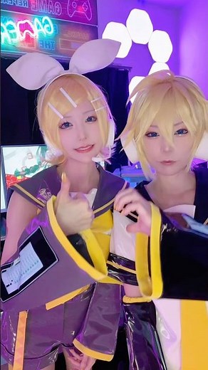 Kagamine's 18th anniversary 🎉✨ Happy birthday 🎂🧡💛 Len▶Mikuro #shorts #loveandhate #KagamineRin #K...