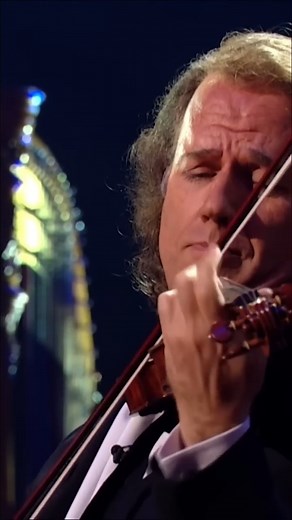 My Way, live in New York #myway #franksinatra #violin #sinatra #newyork #classicalmusic #andrerieu | Amazing Music