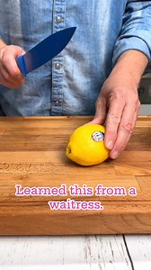 3.3M views · 42K reactions | Brilliant lemon trick I learned from a waitress. #lifehacks #tipsandtricks #holidayrecipes This helpful household kitchen tip is created by Network Media, Hackity Hack Club and The Gooch. | Hackity Hack Club | Facebook