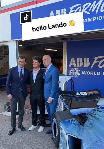 look who stopped by 👀 #formulae #motorsport #racing #monacoeprix #landonorris