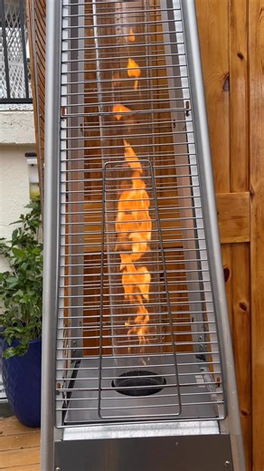 Heat is on … come on in to Snug Harbor and enjoy the day on the back bay! We have closed tonight due to winds bringing the cold temperatures. | Snug Harbor Restaurant