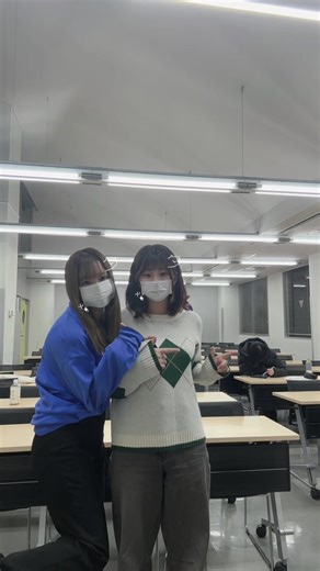 すっぴんで頑張る女子大生のダンスチャレンジ