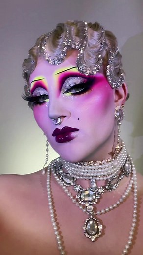 1920s Drag Queen Transformation Makeup Trend