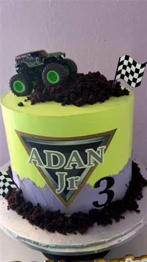 GRAVE DIGGER CAKE! #cake #fyp #gravedigger #monstertruck #cakes