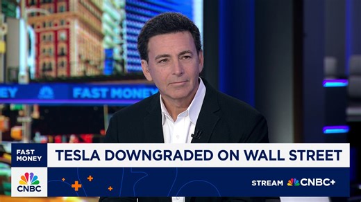8.3K views · 90 reactions | $TSLA has more than just Elon Musk's feud with President Trump to worry about, says former Ford CEO Mark Fields His take on competition heating up in the EV space at home and abroad, a stale product mix, and beyond | CNBC Fast Money | Facebook