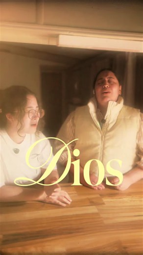No hay cielo cerrado sobre ti, lo declaramos abierto en el nombre de Jesús 🙌🏽 . . “y dijo: He aquí, veo los cielos abiertos, y al Hijo del Hombre que está a la diestra de Dios.” 🕊️ ‭‭Hechos 7:56 🔥 . . ____________________________________ #fyp #viral #christiantiktok #worship #Jesus @Christine D’Clario