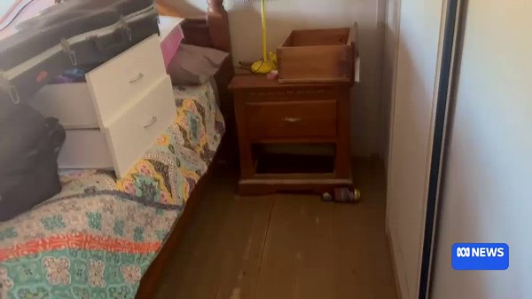 Thargomindah home damaged by outback Queensland flooding