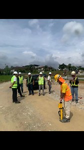 In-situ CBR test by using Clegg Hammer or Clegg Impact method. Reference : ASTM 5874-16 Tested by Buildtest Lab Nilai Branch. #clegghammer #cleggimpacttester #cbrtest #californiabearingratio #insitucbrtest #soiltesting #soiltest #soilbearingtest | Buildtest Laboratory Sdn Bhd