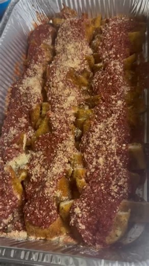 ‘Tis the Season for Labby’s Custom Catering! 🎄🎅🧑🏻‍🍳 Labby’s Italian Eats offers endless options to create a custom catering experience for any gathering! Choose any items from our catering menu, or work one on one with our team to create a personalized custom menu to suite your individual party needs. We will create a unique packaged menu for every occasion! 🍝 • • • • #labbysitalianeats #labbyspizzaandpasta #pinwheelsonwheels #customcatering #italiancatering #southfloridacatering #christma