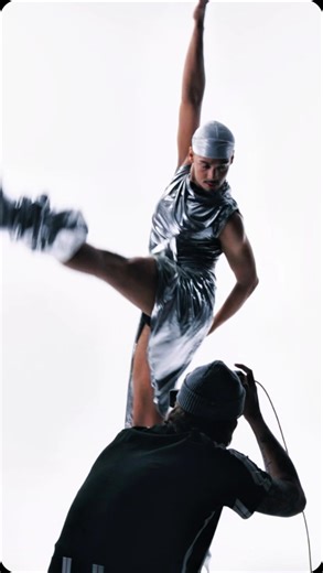 8.3K views | As a dancer, you have to balance the physical stress and energy your body needs in order to perform at your best and execute certain movements that require strength and flexibility. My Flex is that as a dancer and performer, I’m able to convey and transport emotions while balancing the physical pressure my body endures during certain moves. Often forgotten but true, dancers are athletes as well. #Freeletics #FreeleticsFlex #OwnYourFlex #FreeleticsCommunity | Freeletics | Facebook