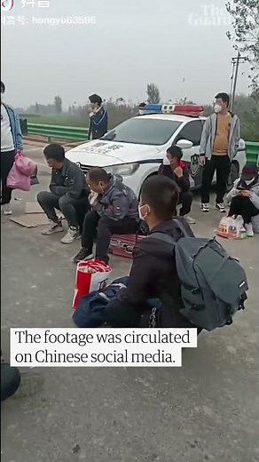 Video appears to show iPhone factory workers at Foxconn fleeing Covid-19 lockdown in Zhengzhou