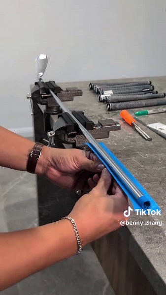 DIY Golf Club Re-Gripping: Lazy Sunday Therapy