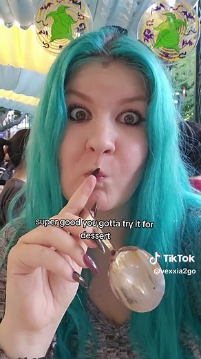 waiting for tiana's palace opening day disneyland #disneyland #tianaspalace #princessfrog #disneylandpark #socal #themepark #themeparktiktok #travel #beignets