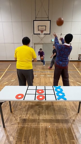 Tic-Tac-Toe with Basketball ⭕️❌