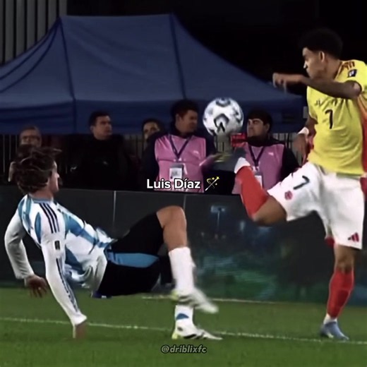 Parte 33 | 7. Luis Díaz 🇨🇴 #luisdiaz #futebolnotiktok #skills #futebolarte #fyp