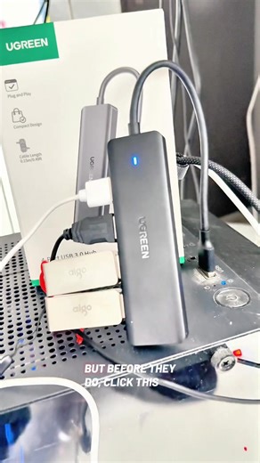 End the USB port struggle for good! This 4-port hub connects all your devices at once: ⚡️SuperSpeed data transfer up to 5Gbps 📱Universal compatibility across devices 🎮Perfect for both gaming and work 4 ports.No more excuses. Your cable chaos solution is here. #usbport #usbhub #gamingpc #laptop #usbhubport