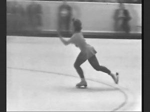 Sjoukje Dijkstra. Olympic 1964 LP The end after curtseying to teh audience she skates towards teh barrier to curtsey to the memnberos of the Dutch Royal Family who were in attendance. Credit: YT floskate https://www.youtube.com/channel/UC-TFb7McBwofB4HeltQzGDQ | Figure Skating Moments