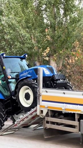 New Holland T4.75S 4WD Tractor Showcase | Best New Holland Tractors 2021