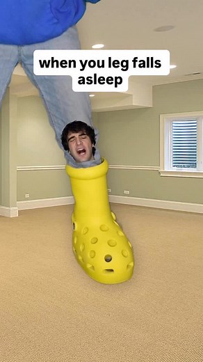 When Your Leg Falls Asleep 🤣 | Depeet tv