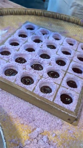 Satisfying Leaf-Shaped Rice Cakes | Beautiful Traditional Mold Art