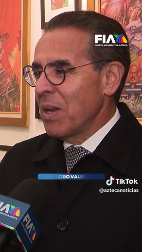 🎨 El arte cara a cara, sin intermediarios #BADAMX 2026 es el escaparate perfecto para que pintores, escultores, muralistas, fotógrafos y artistas de todas las disciplinas muestren su obra directamente al público. 🖌️ Aquí los creadores está presente, cuenta la historia detrás de cada pieza y conecta con quienes la miran. Más de 200 artistas del pincel, el bronce, el lápiz y la lente se reúnen para exhibir su talento en total libertad. Ulises Grajales con la información en #Hechos #AztecaNoticia