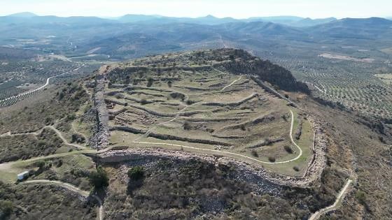 The forgotten Mycenaean citadel: Midea and the bronze armor that changed everything