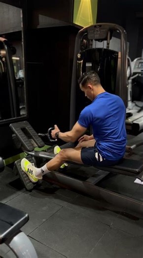 one arm seated cable row