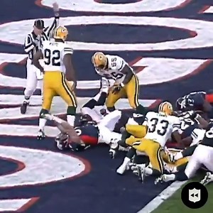 A Mile High birthday salute to Terrell Davis! 🫡 🐎 #SBXXXII MVP 🐎 1998 NFL MVP 🐎 2x Super Bowl Champion 🐎 NFL 1990s All-Decade Team 🐎 #PFHOF Class of 2017 | Denver Broncos on CBS Sports