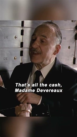 Classy queen leaves her cheating husband and buys a car with cash 💅 #movie