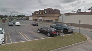 Closeout retailer headed to Toys R Us building