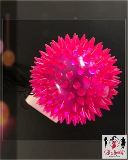 SPIKED LED LIGHT UP YO YO STRING BALL