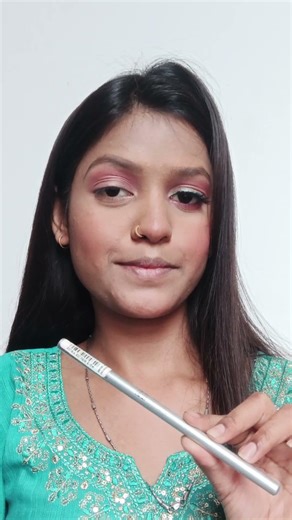 easy eye makeup tutorial for beginners #eyemakeuptutorial #eyemakeup #stepbystepeyemakeup