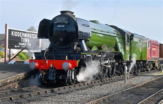 I wasn't a railway enthusiast - but after visiting Kidderminster's Severn Valley Railway to see the iconic Flying Scotsman, I've had a change of heart