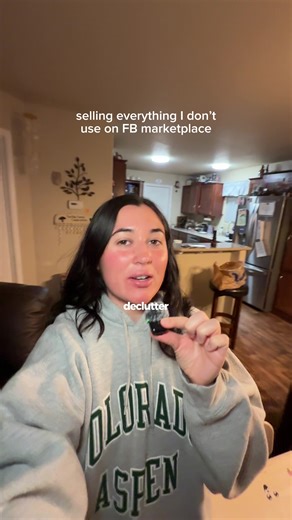 looking back at my past purchases i was buying everything that was trendy.. i didn’t stop to ask myself if i would actually like it years down the line. after this video i actually ended up tossing more shoes that weren’t shown in the video and purses. i want to LOVE the items i have rather than just keeping them bc “i might use that one day” #declutter #declutteryourlife #finance #financialliteracy #minimalism