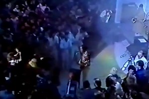 “Everybody's scrambling n' 'jumping around” for the weekend! #ChuckBerry #LetItRock Listen here: https://ChuckBerry.lnk.to/RockinAtTheHops | Chuck Berry