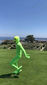 861K views · 9.1K reactions | La leyenda sigue viva  @elchombo_official . . . . . . #dametucosita #dametucositacali #dametucositachallenge #lacoruña #acoruña #dance #reels #viral #fyp #trendingreels #trend #trending #tendencia #arte #mundial #destacado | Dame tu cosita | Facebook