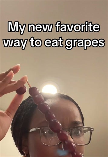 I recently started putting grapes on skewers and I am having the time of my life. This just feels a lot more convenient to me because I don’t have to sit there and try to pull each grape off the vine as I’m doing something like watching TV or working on a project. But this is also fun so I was recommended to give it a try.