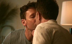 Matt Dallas, Taylor Frey Gay Scene in Shoulder Dance