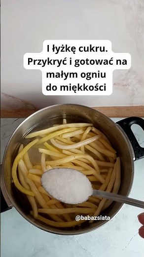 Szybki i bardzo smaczny dodatek do obiadu. Taką fasolkę szparagową wszyscy uwielbiają