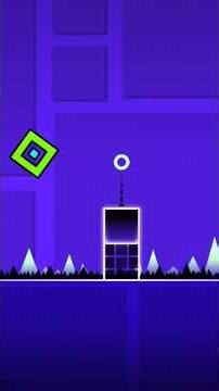 Trying to complete the 1st level of Geo Dash #geometrydash